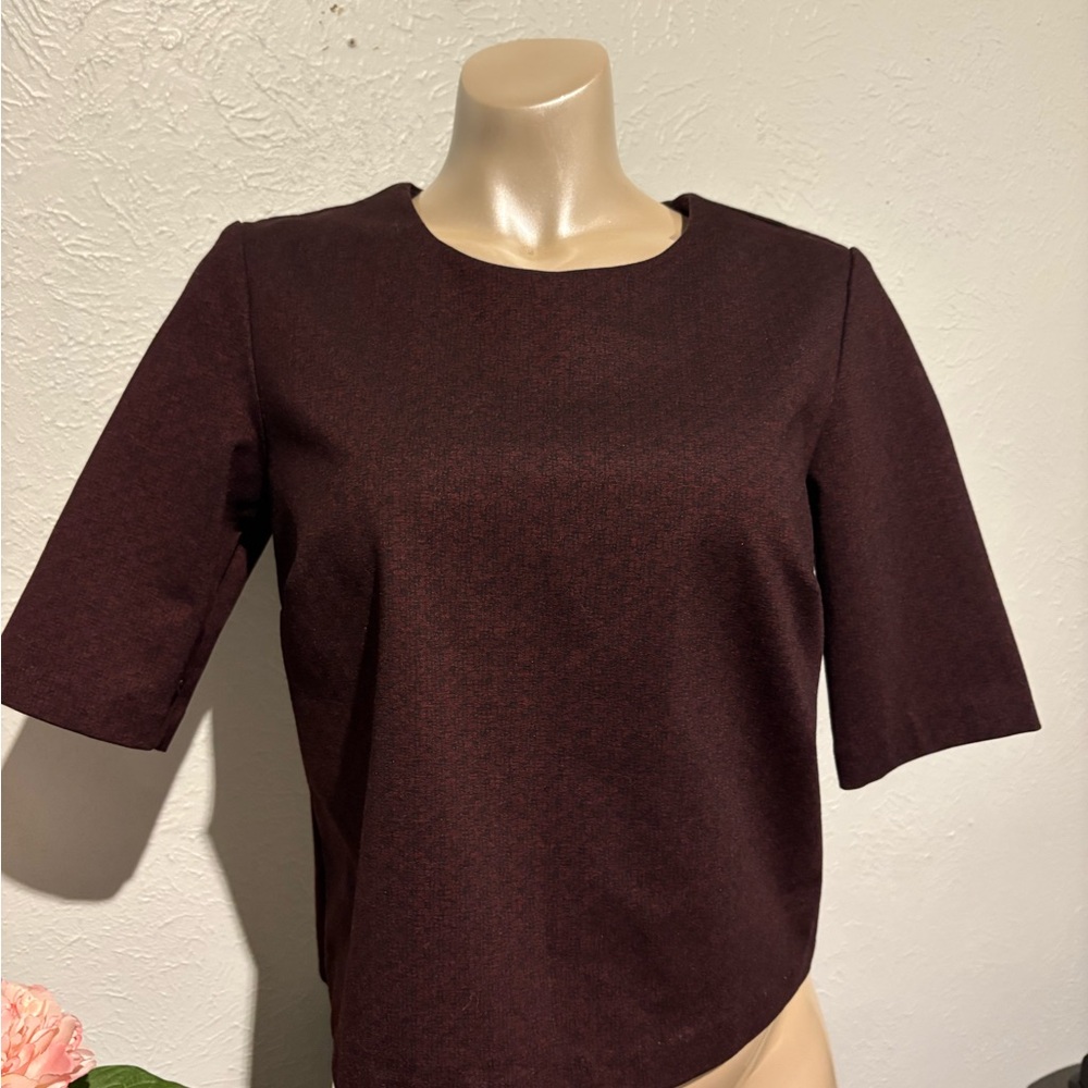 Elegant Women's Burgundy Top